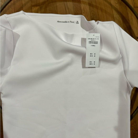 abercrombie and fitch Long-Sleeve Sculpt Matte Fabric Slash Bodysuit - Picture 3 of 6